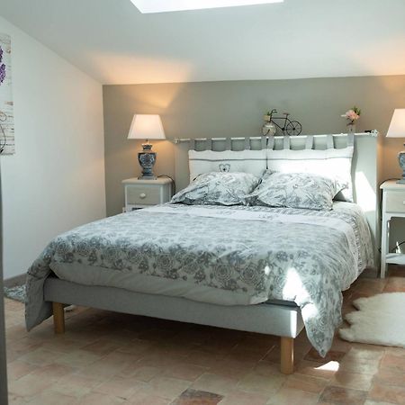Le Lavandin Classe 3 Etoiles Riez Exterior foto